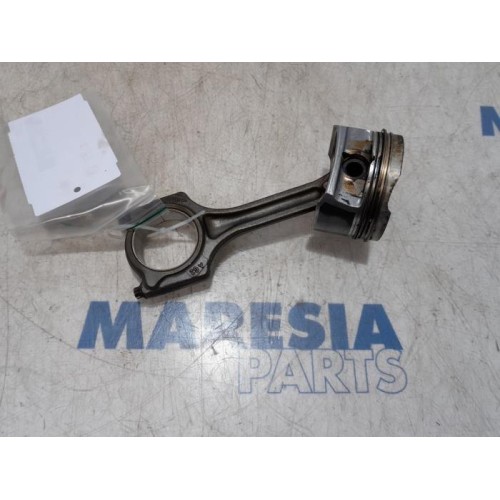 Peugeot - 207 - Piston