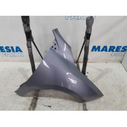 Renault - Megane - Front wing, right
