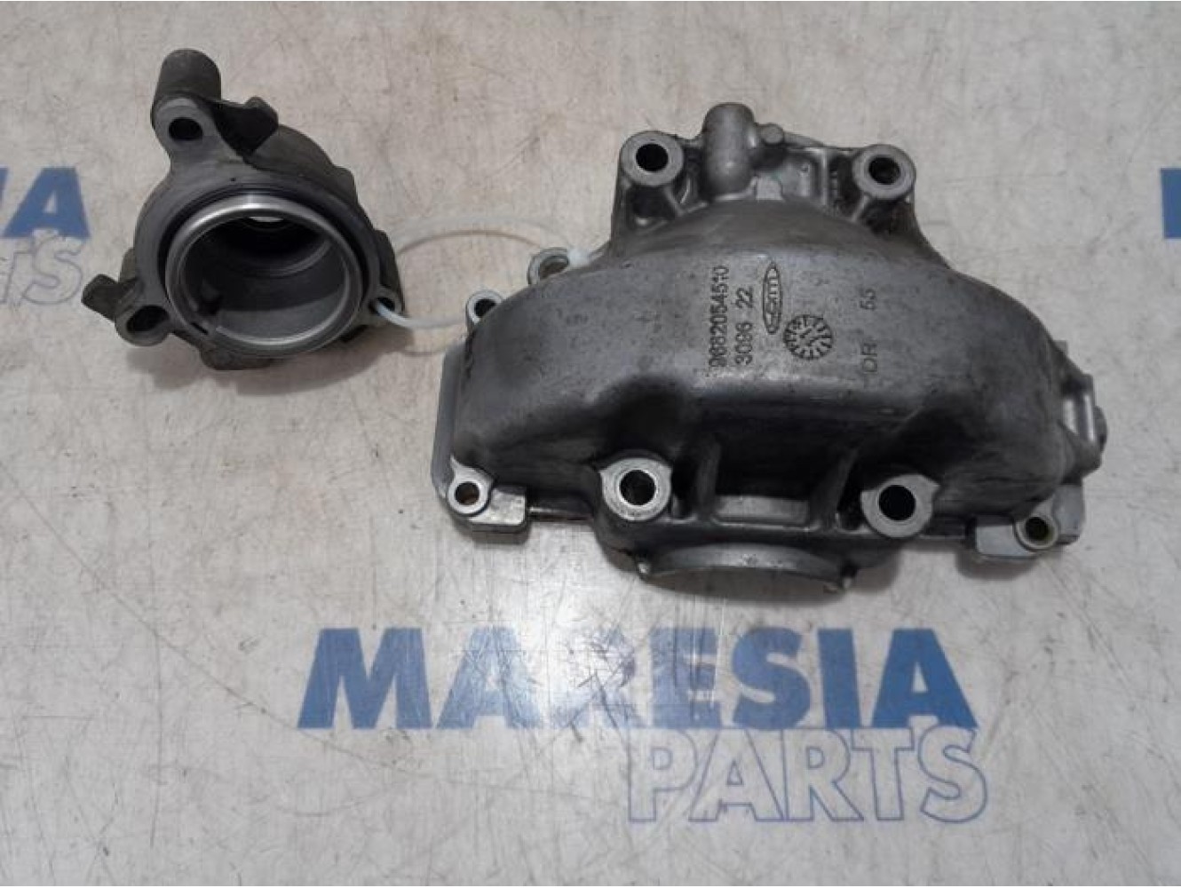 Citroen - DS3 - Gearbox casing