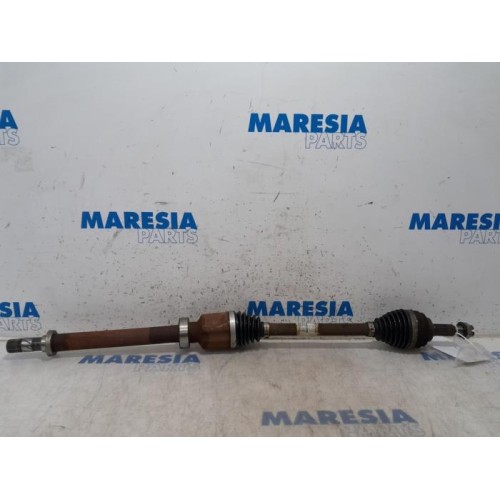 Renault - Clio - Front drive shaft, right