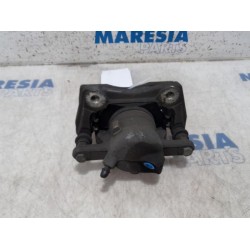 Renault - Clio - Front brake calliper, right