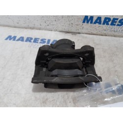 Renault - Clio - Front brake calliper, left