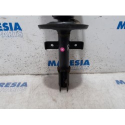 Renault - Clio - Front shock absorber rod, right