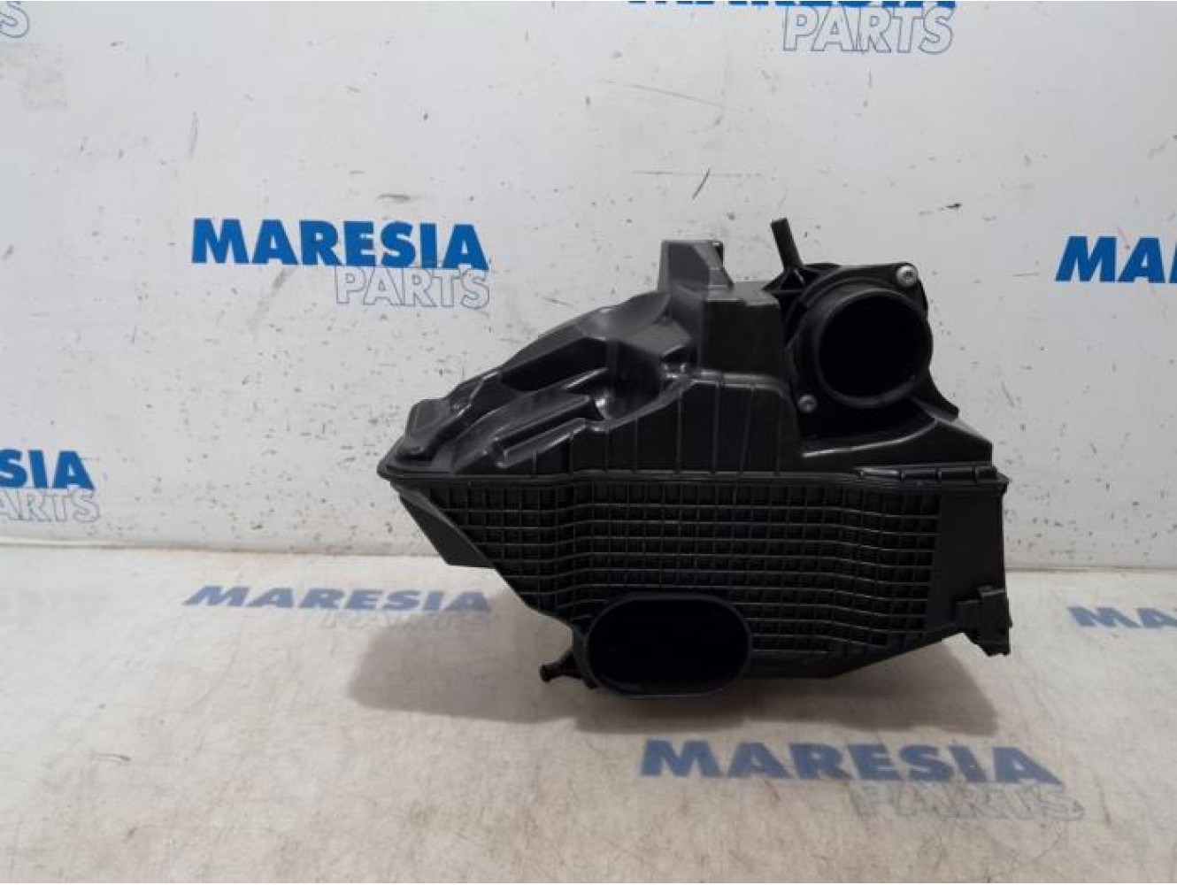 Renault - Clio - Air box
