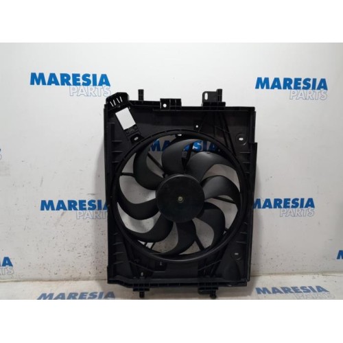 Renault - Clio - Fan motor