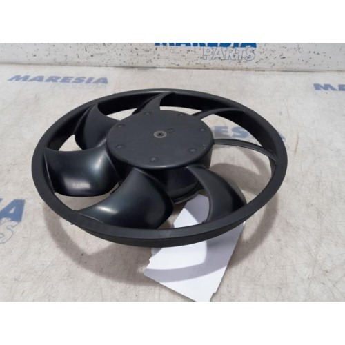 Opel - Vivaro - Fan motor