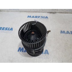 Opel - Vivaro - Heating and ventilation fan motor