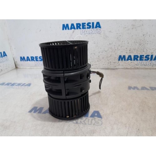 Opel - Vivaro - Moteur de ventilation chauffage