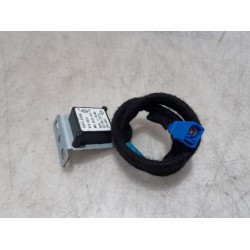 Opel - Vivaro - GPS antenna