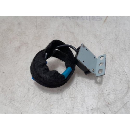 Opel - Vivaro - GPS Antenne