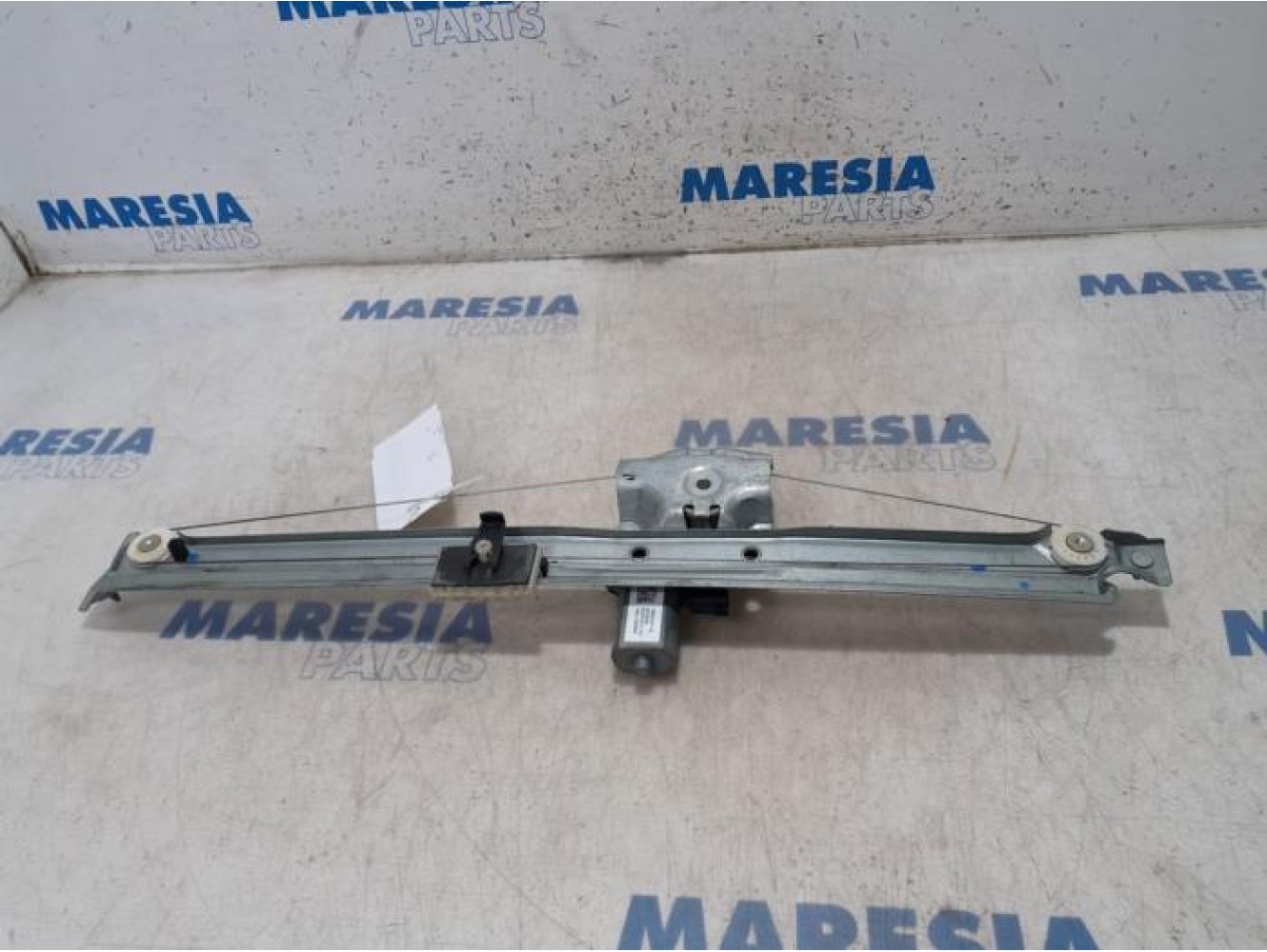 Opel - Vivaro - Window mechanism 2-door, front right