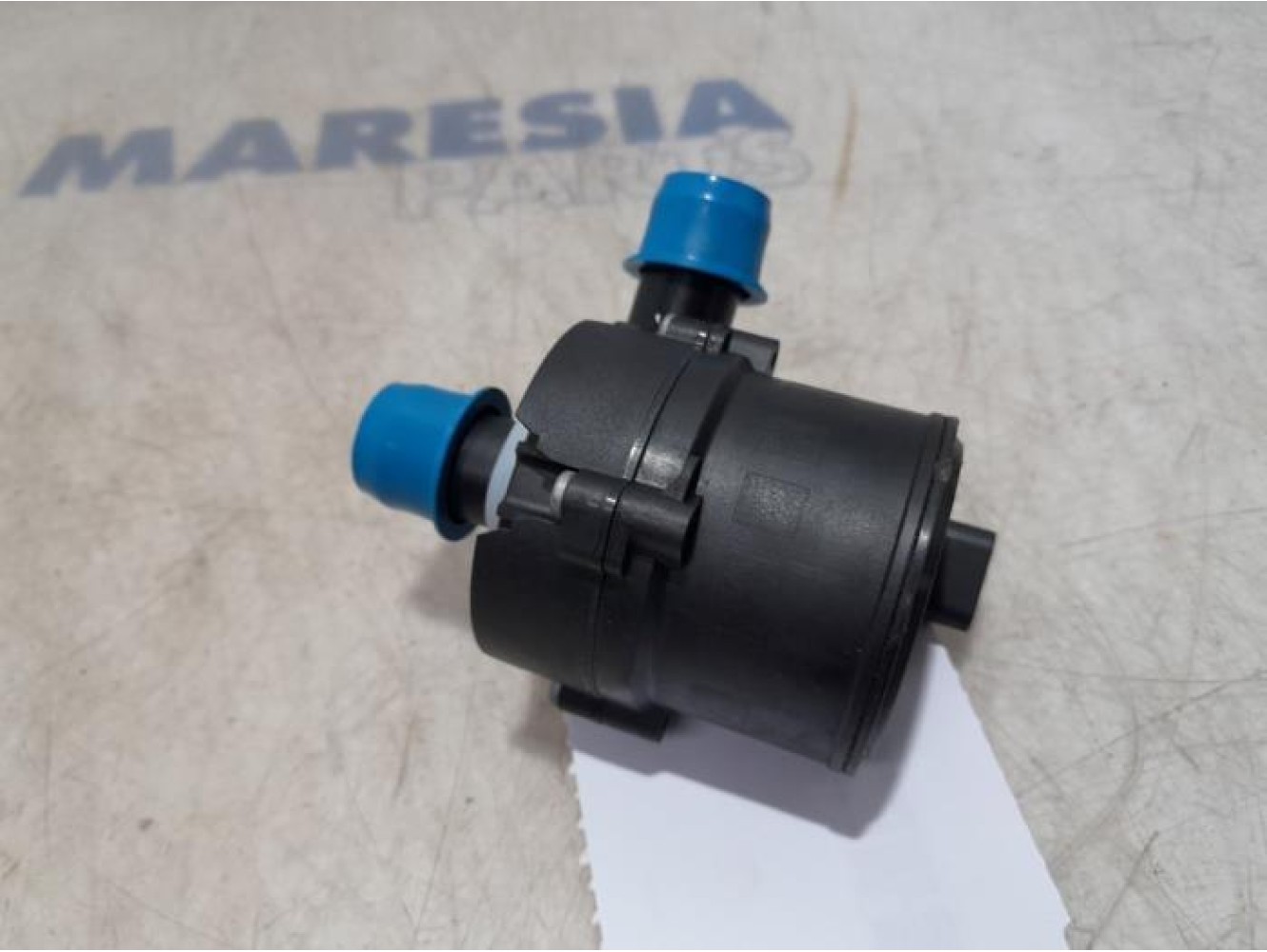 Opel - Vivaro - Additional water pump