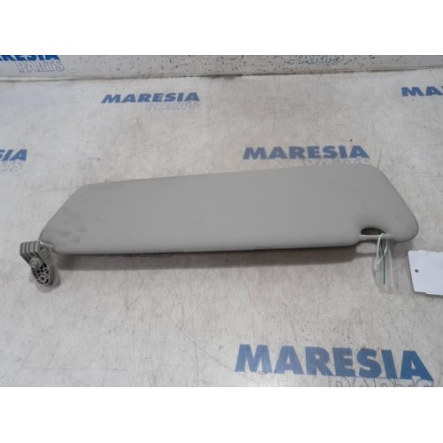 Opel - Vivaro - Sun visor