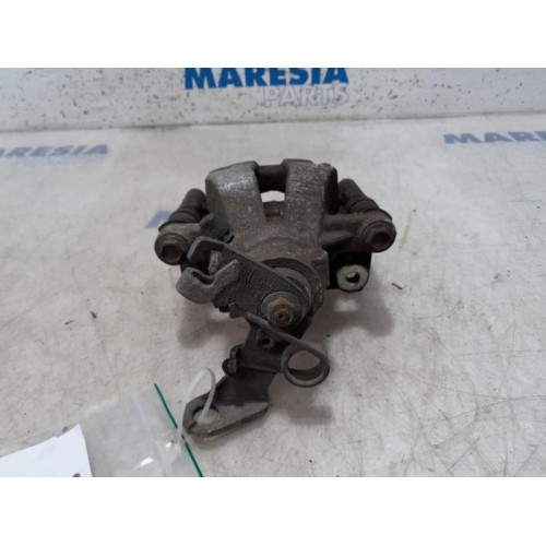 Alfa Romeo - Mito - Rear brake calliper, right