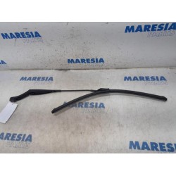 Peugeot - 308 - Front wiper arm