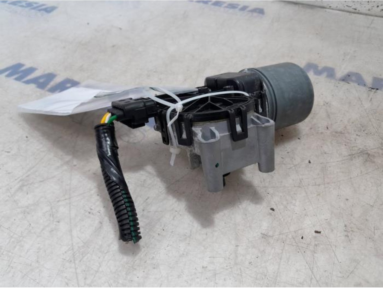 Peugeot - 308 - Front wiper motor