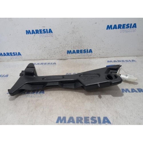 Citroen - C4 Picasso - Front windscreen washer reservoir