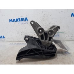 Citroen - C4 Picasso - Engine mount