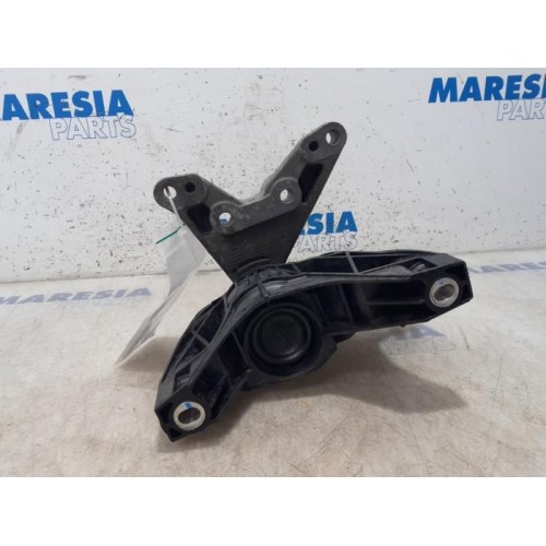 Citroen - C4 Picasso - Engine mount