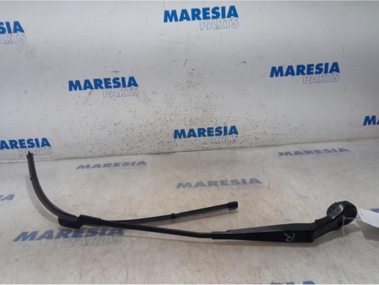 Citroen - C4 Picasso - Front wiper arm