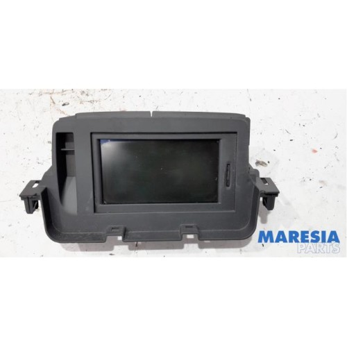 Renault - Megane - Navigation Display