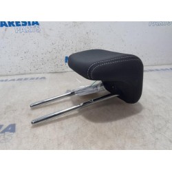 Renault - Megane - Headrest