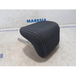 Renault - Megane - Headrest