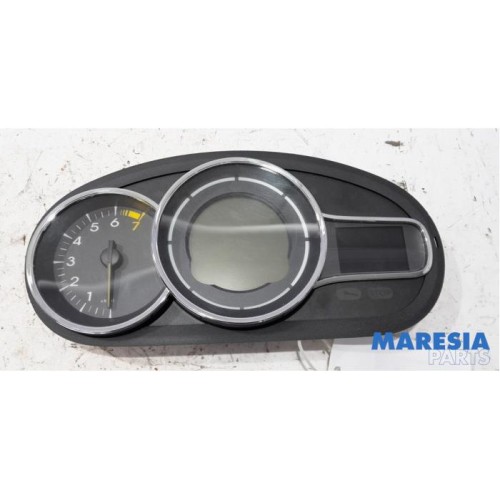 Renault - Megane - Instrumentenpaneel