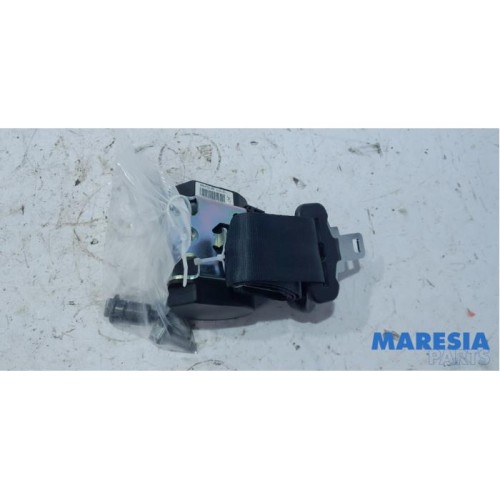 Renault - Megane - Sicherheitsgurt links hinten