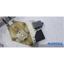 Renault - Megane - Rear door window mechanism 4-door, right