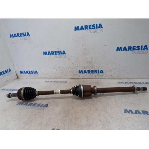 Renault - Megane - Front drive shaft, right