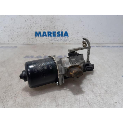 Renault - Megane - Front wiper motor