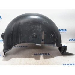 Renault - Megane - Wheel arch liner