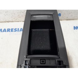 Citroen - C4 Picasso - Middle console
