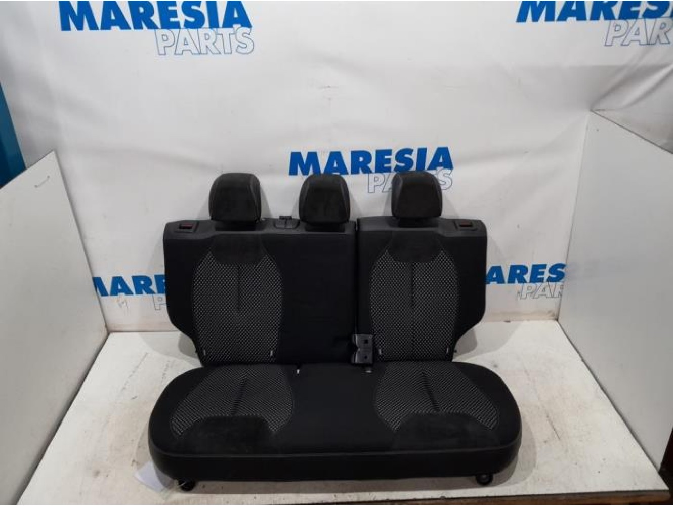 Citroen - DS3 - Rear bench seat