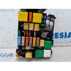 Citroen - C4 Picasso - Fuse box