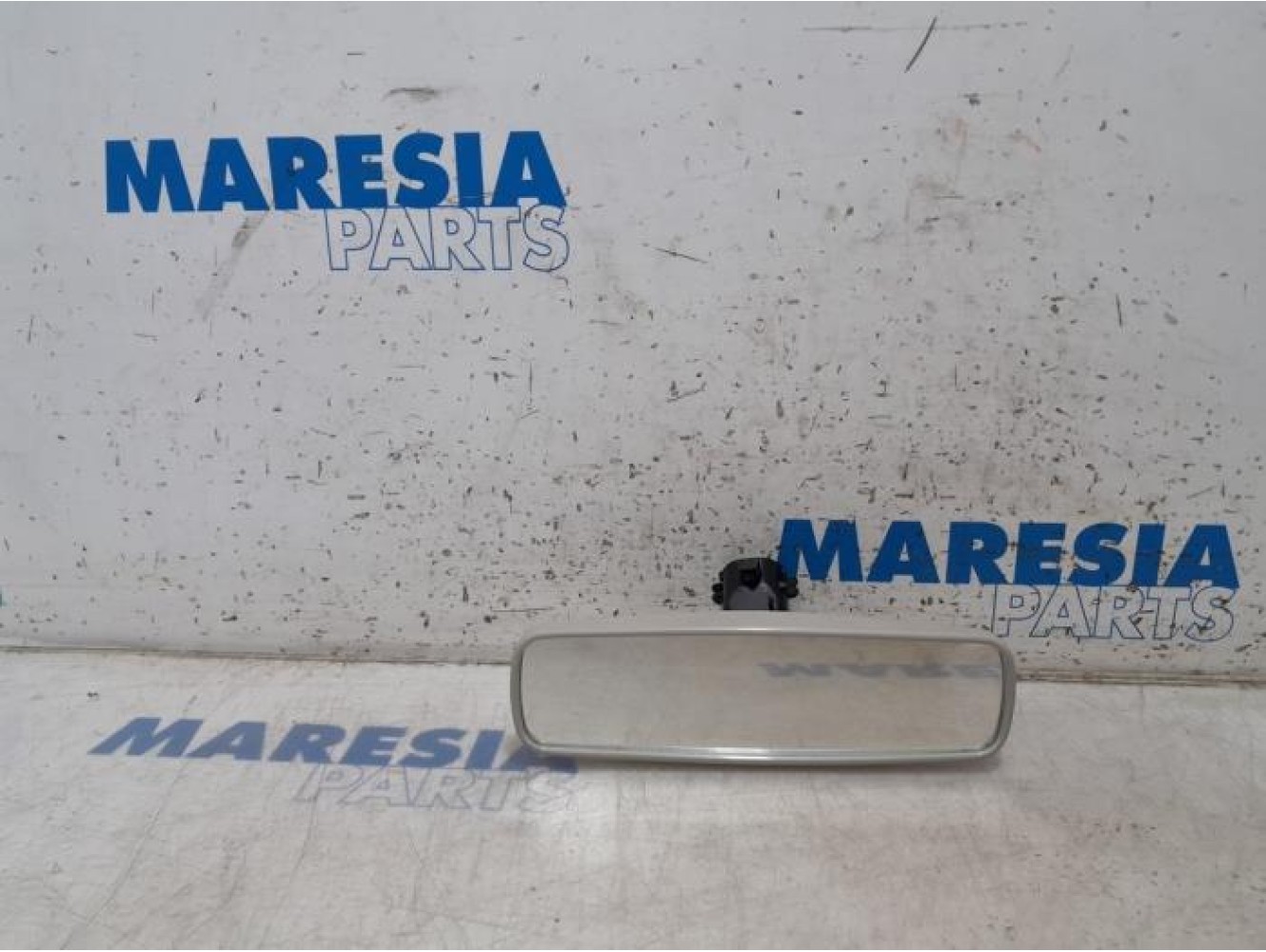 Citroen - C4 Picasso - Rear view mirror