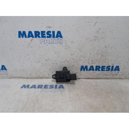 Citroen - C4 Picasso - Start/Stop relay
