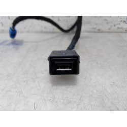 Citroen - C4 Picasso - Connexion USB