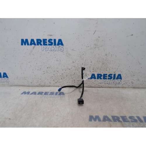 Citroen - C4 Picasso - AUX / USB connection