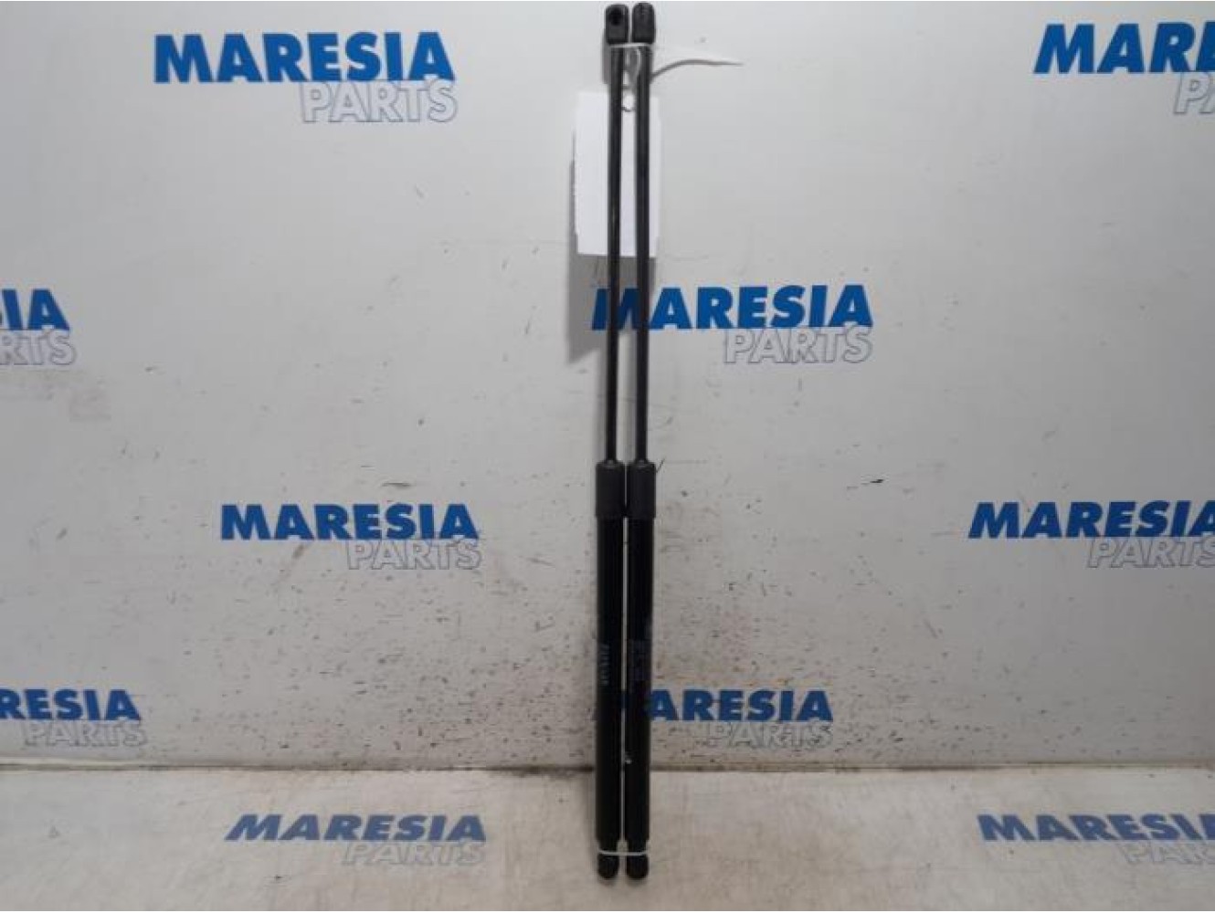 Citroen - C4 Picasso - Set of tailgate gas struts