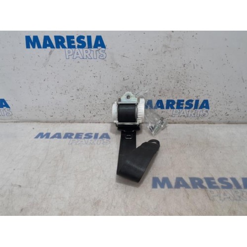 Alfa Romeo - Giulietta - Rear seatbelt, right