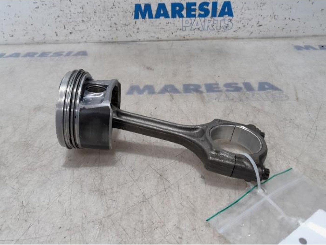 Citroen - C5 - Connecting rod