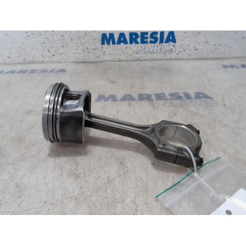 Citroen - C5 - Connecting rod