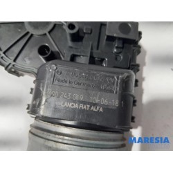 Alfa Romeo - Giulietta - Front wiper motor