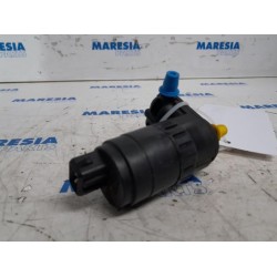 Alfa Romeo - Giulietta - Windscreen washer pump