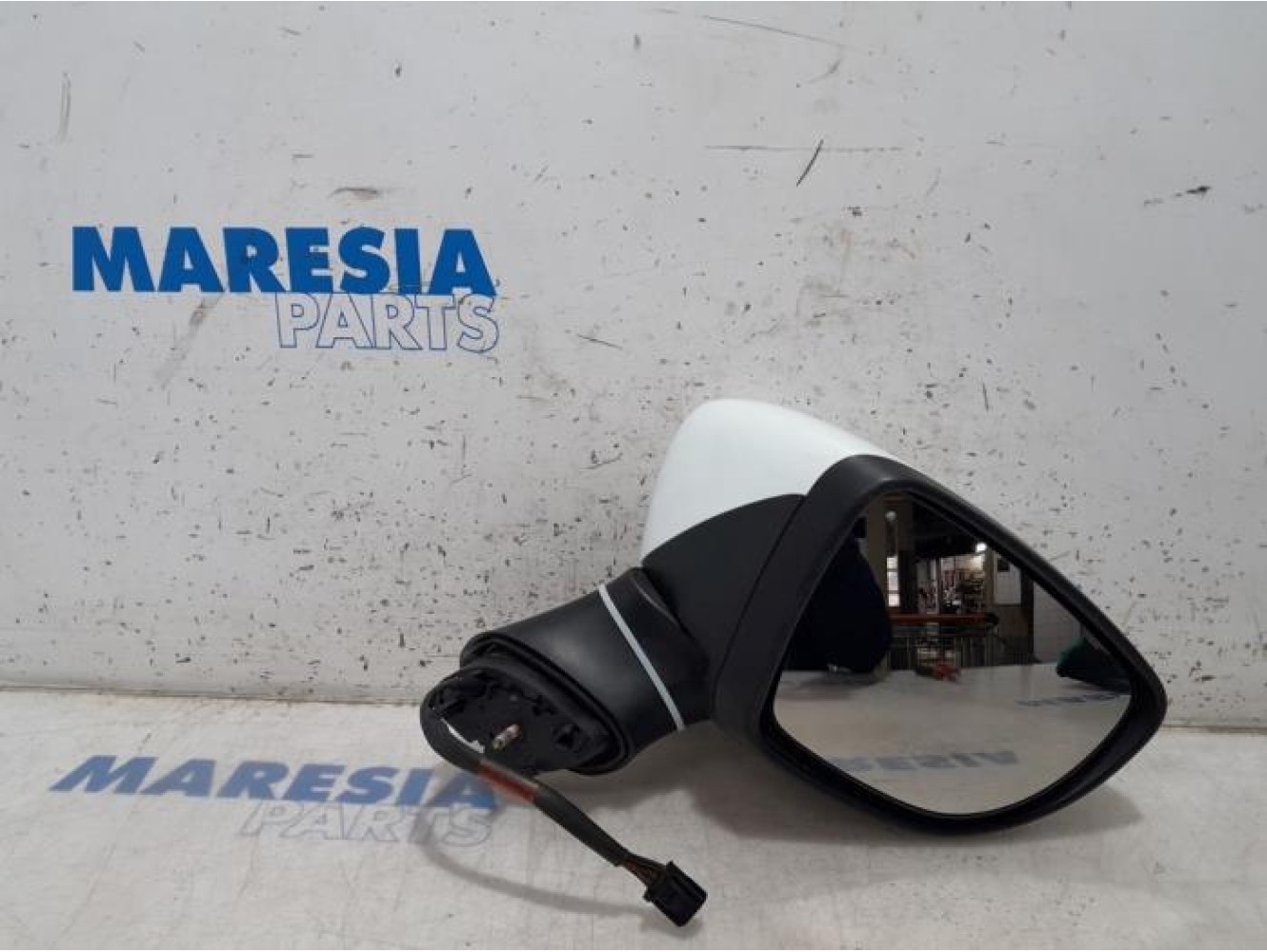 Renault - Clio - Wing mirror, right