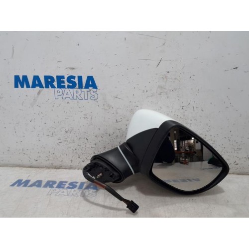 Renault - Clio - Wing mirror, right