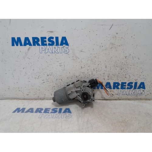 Alfa Romeo - 159 - Front wiper motor