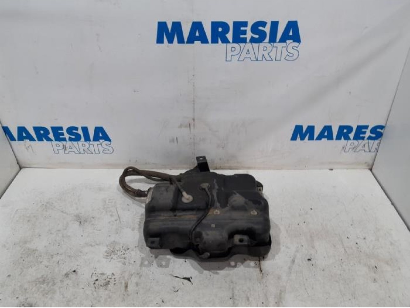 Opel - Vivaro - Adblue tank